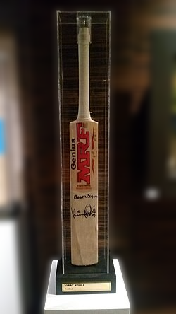 Cricket bat